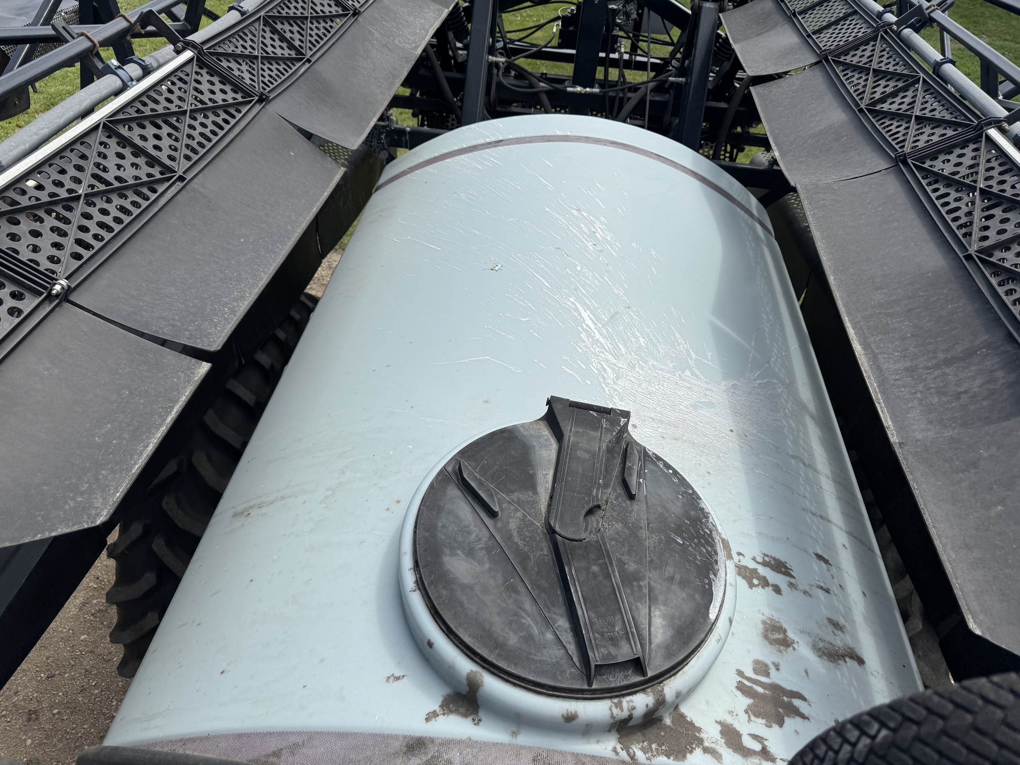 2001 Flexi-Coil S67 Pull-Type Sprayer