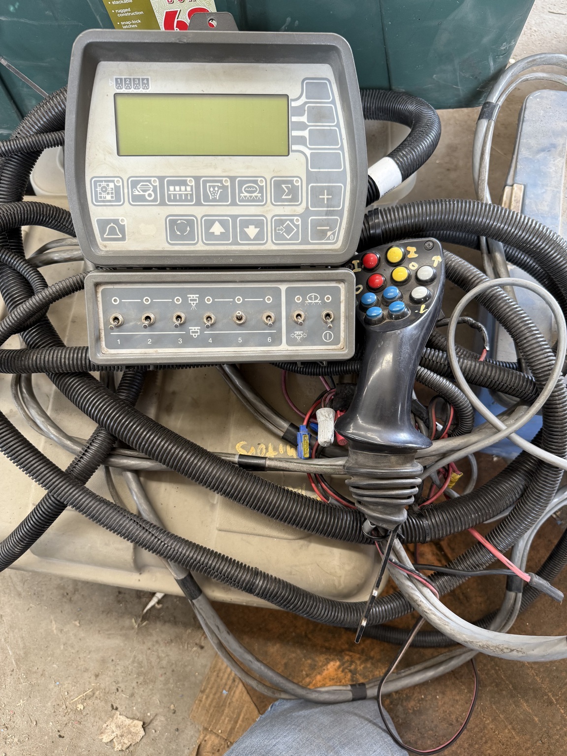 2001 Flexi-Coil S67 Pull-Type Sprayer