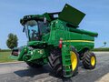 2022 John Deere S780 Combine