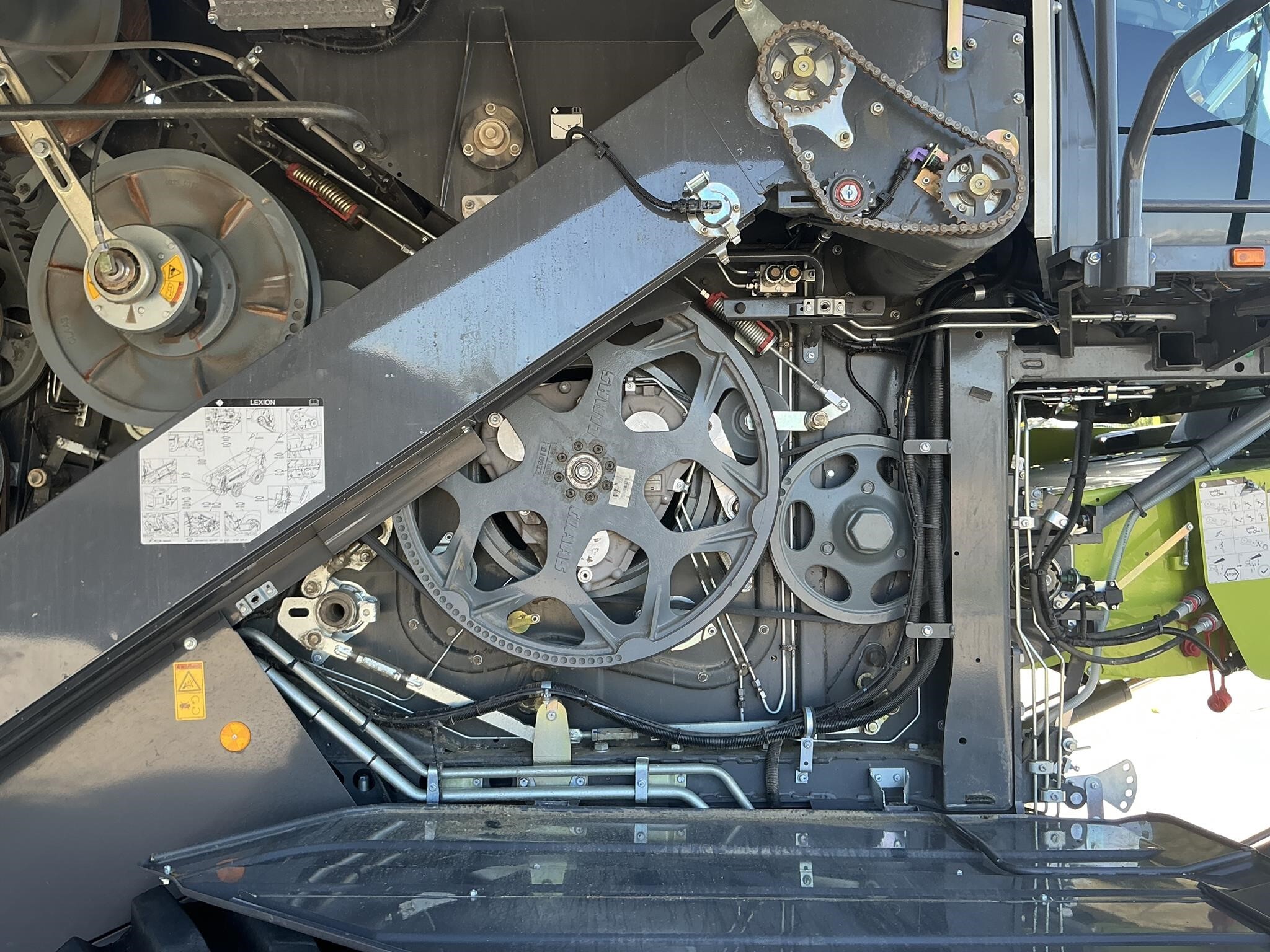 2024 Claas LEXION 8600TT Combine