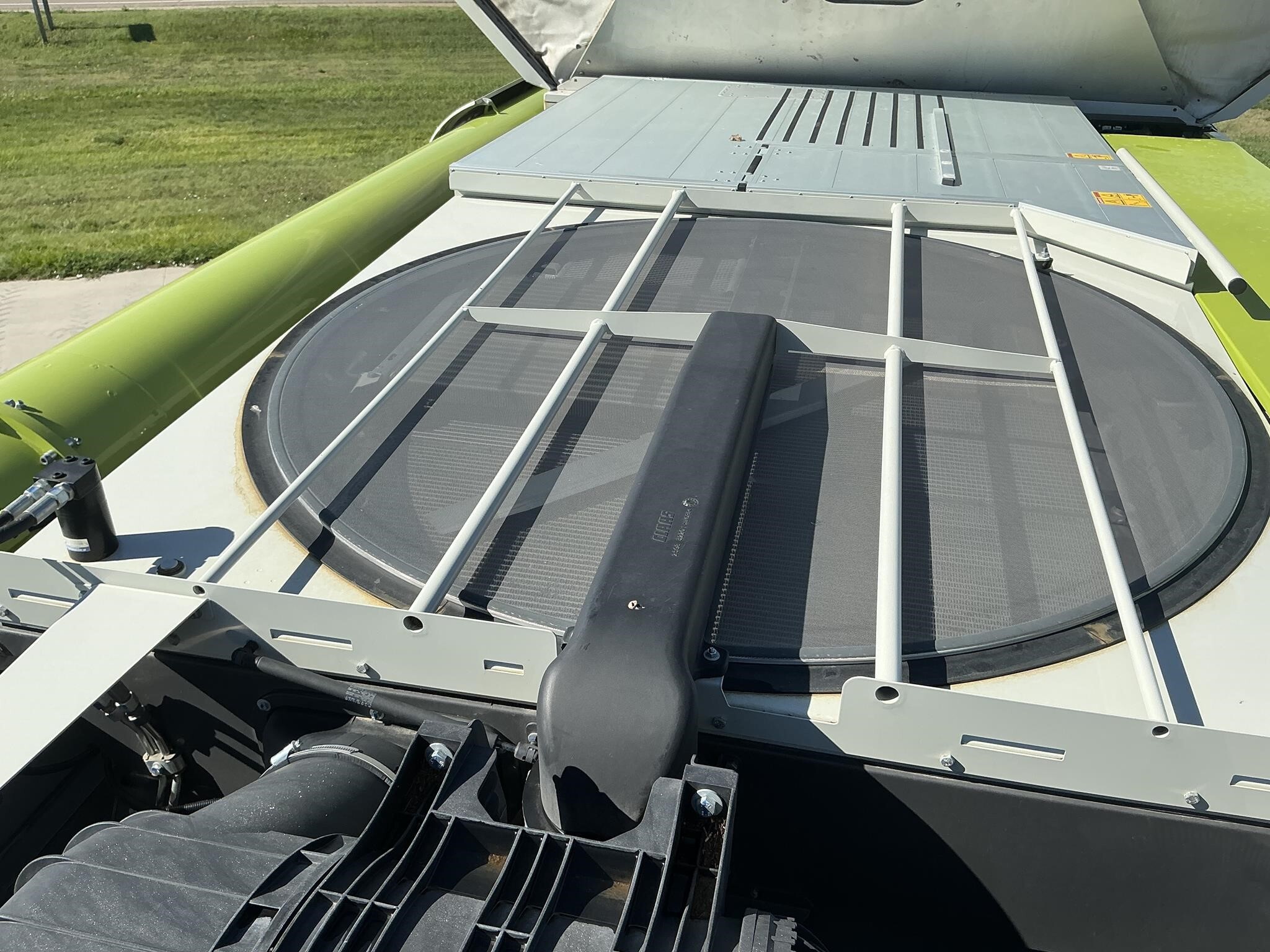 2024 Claas LEXION 8600TT Combine