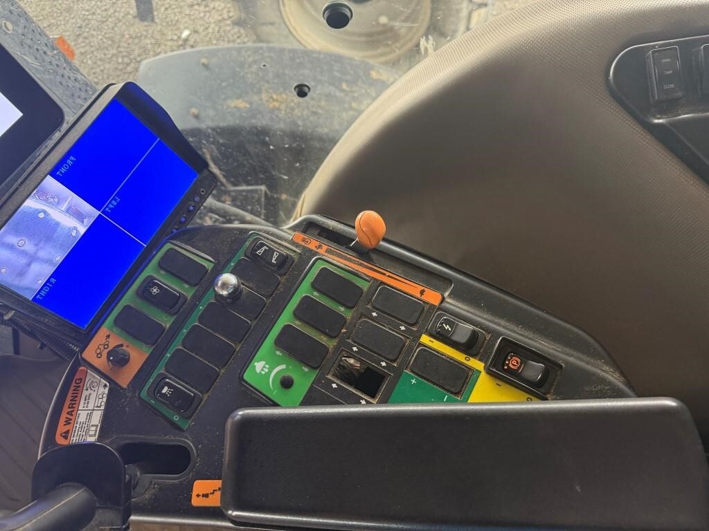 2022 Case IH TRIDENT 5550 Self-Propelled Sprayer