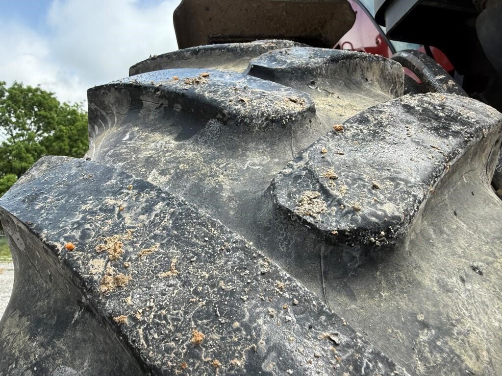 2022 Case IH TRIDENT 5550 Self-Propelled Sprayer