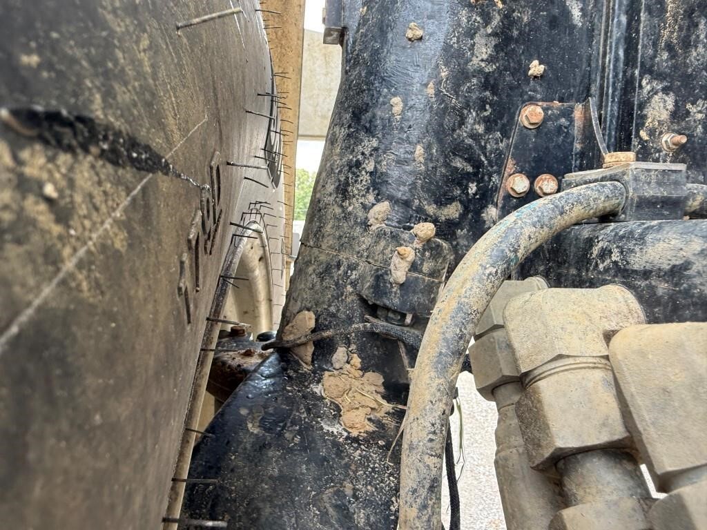 2022 Case IH TRIDENT 5550 Self-Propelled Sprayer