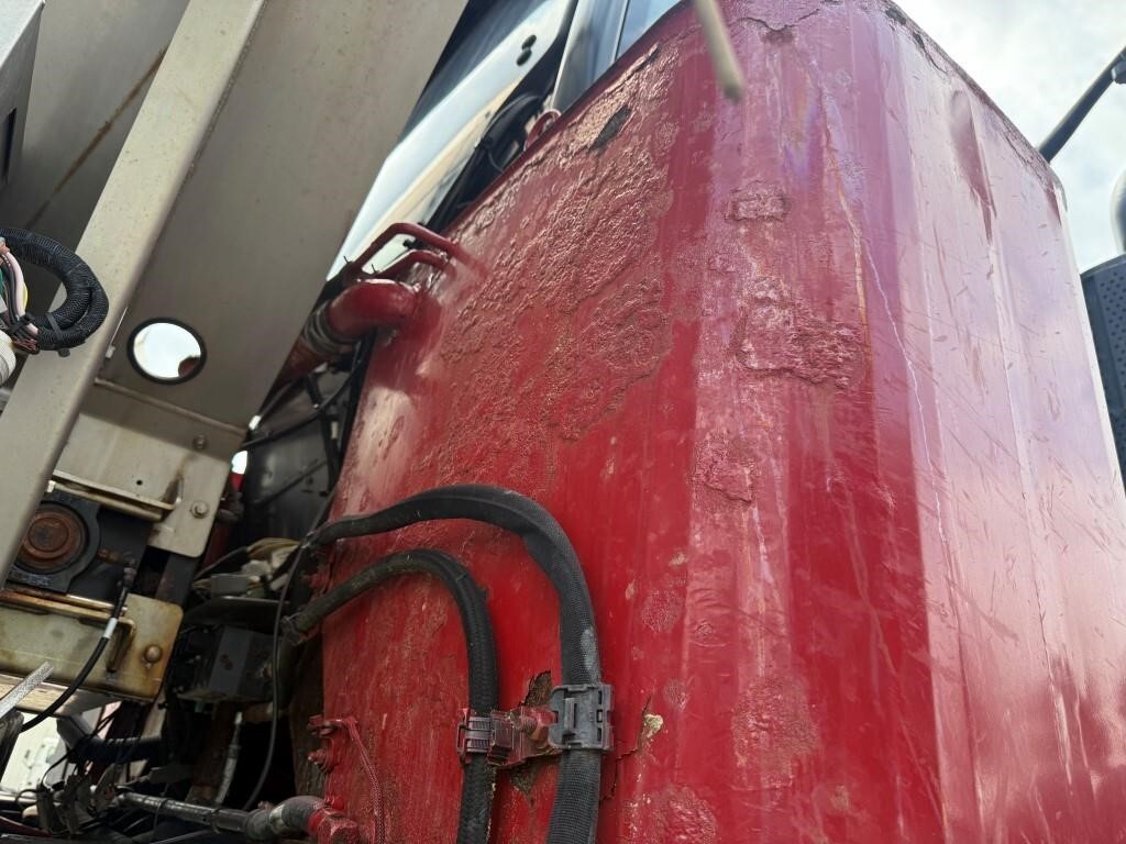 2022 Case IH TRIDENT 5550 Self-Propelled Sprayer