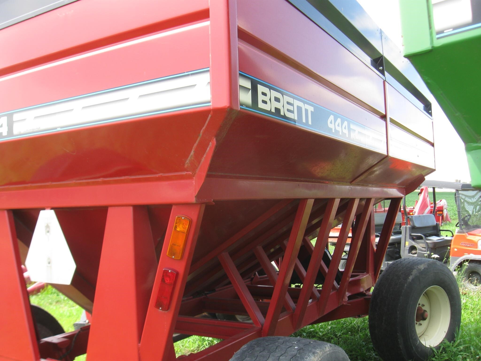  Brent 444 Gravity Wagon