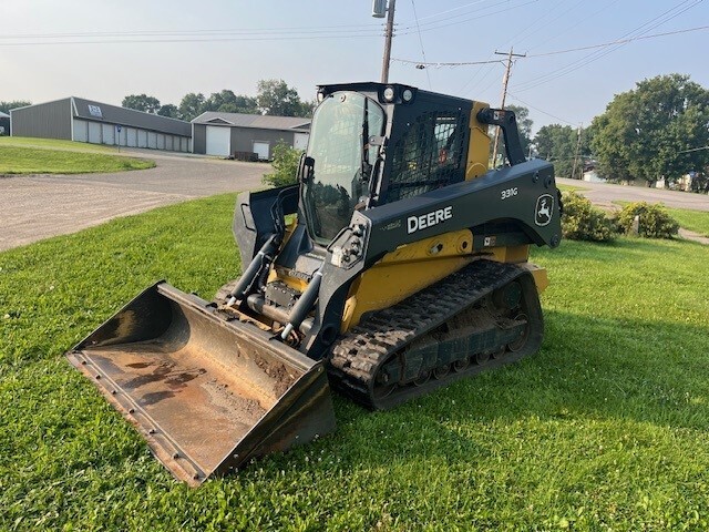 2022 Deere 331G Skid Steer