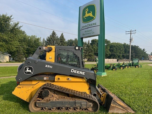 2022 Deere 331G Skid Steer