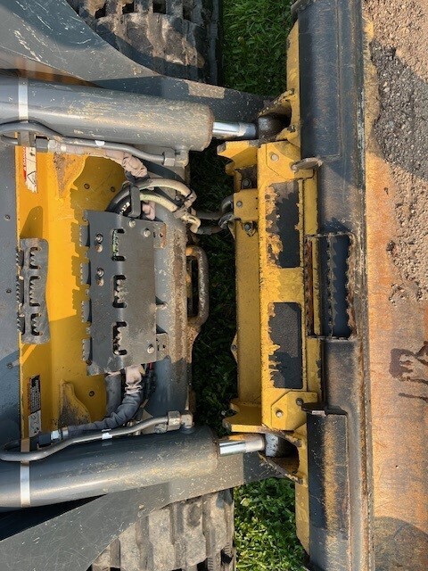 2022 Deere 331G Skid Steer