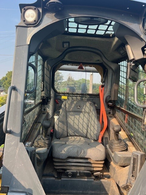 2022 Deere 331G Skid Steer
