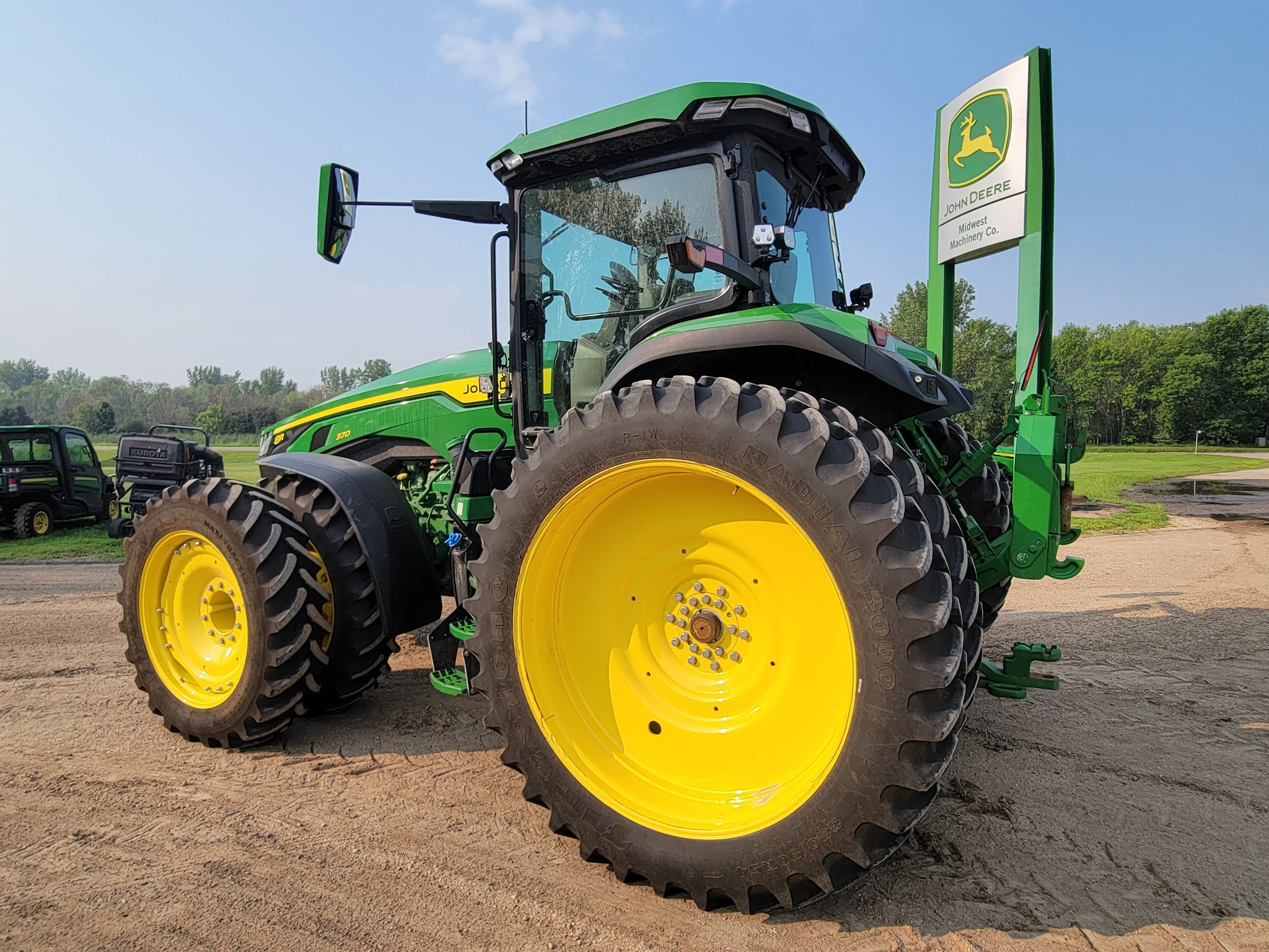 2024 John Deere 8R 370 Tractor