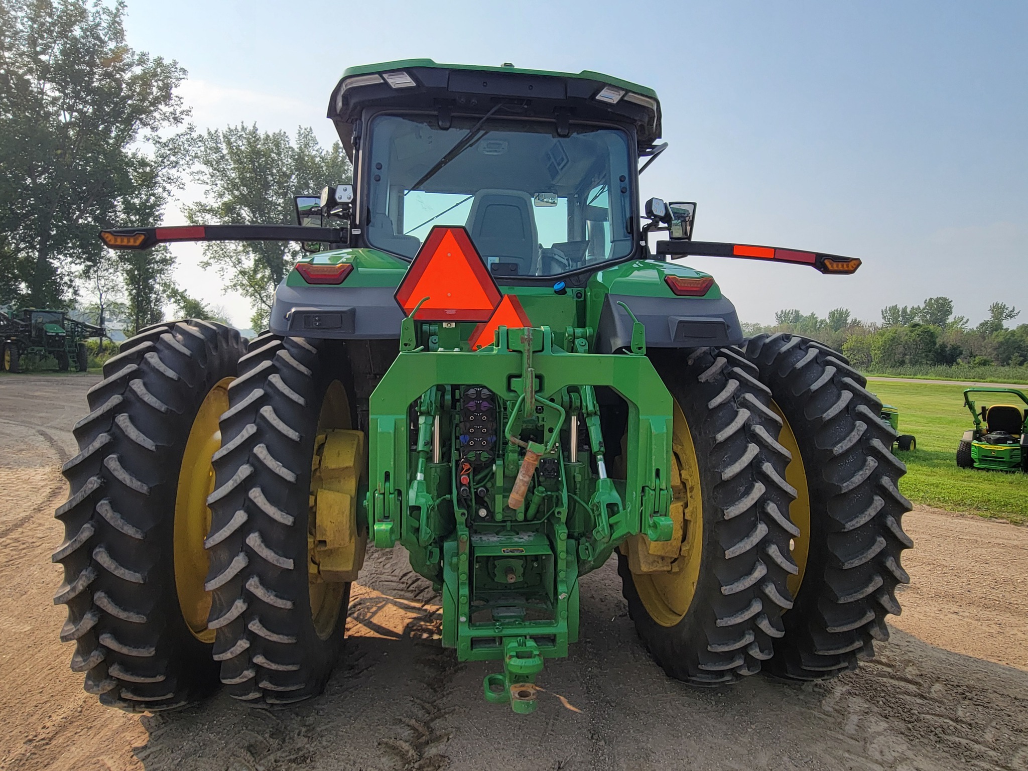 2024 John Deere 8R 370 Tractor