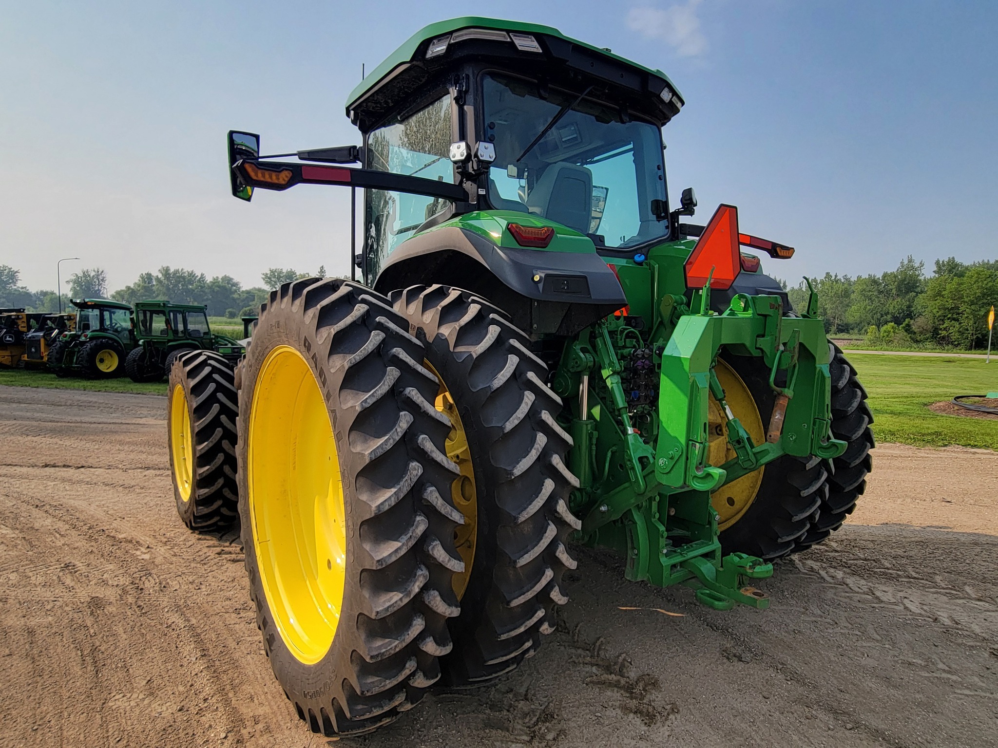 2024 John Deere 8R 370 Tractor