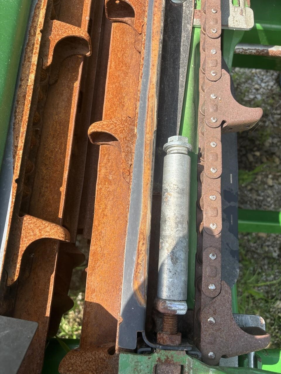 2022 John Deere C8R Corn Head