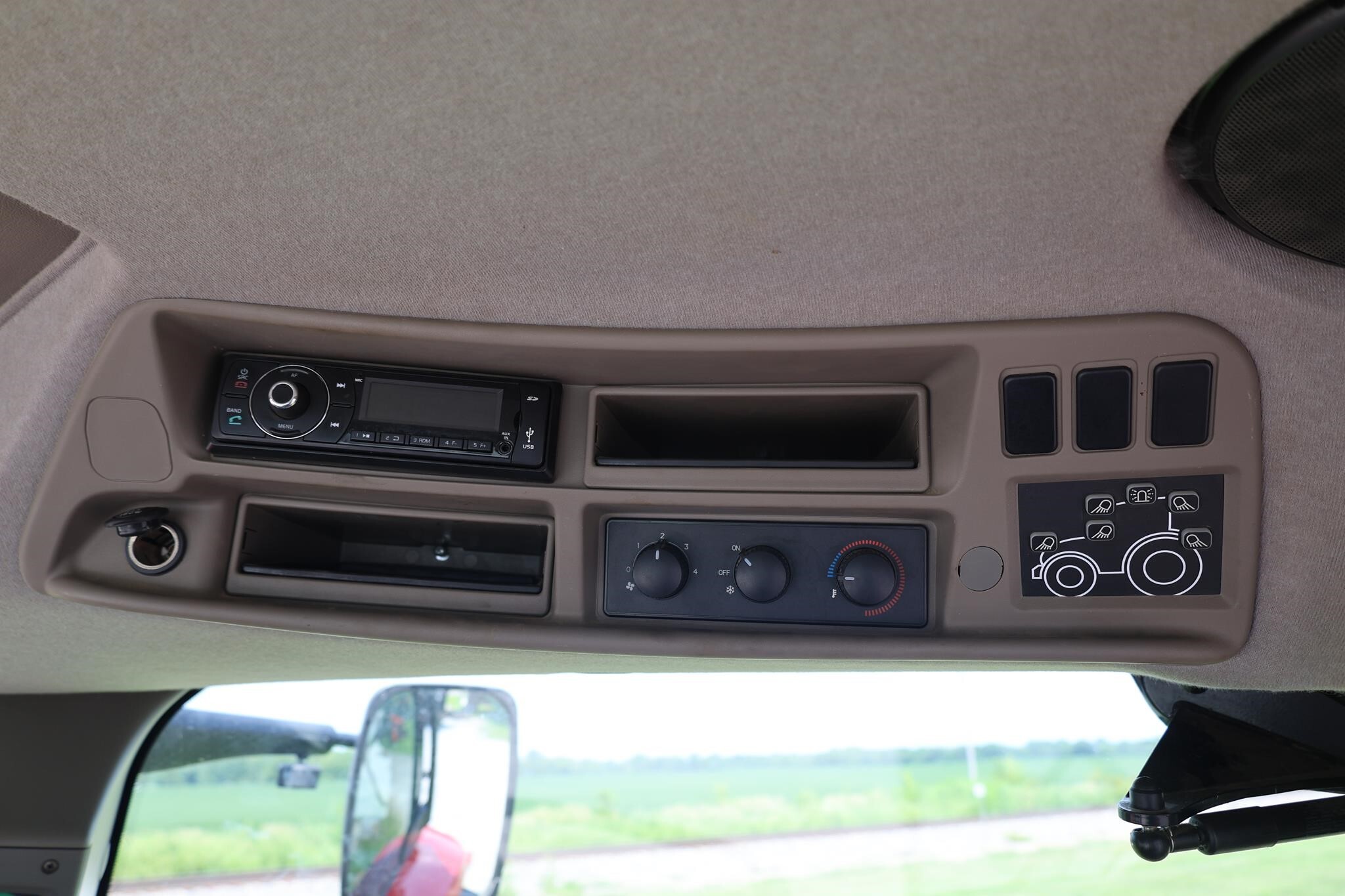 2017 Case IH MAXXUM 125 MC Tractor