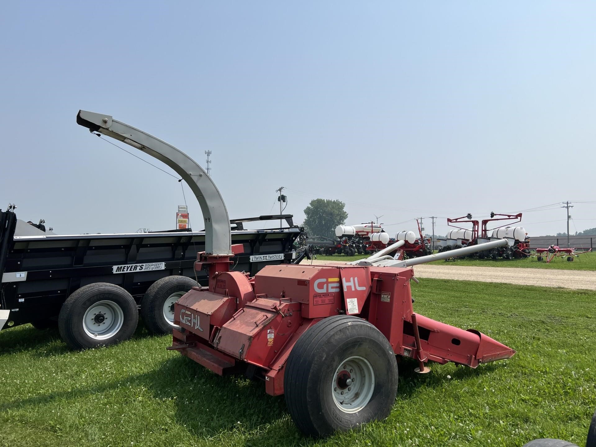 Gehl CB1065 Pull-Type Forage Harvester - $3,500 | Machinery Pete