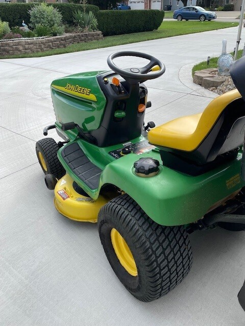 2005 John Deere LT150 Accessories and Attachment