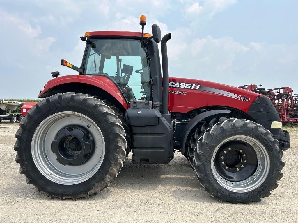 2014 Case IH Magnum 340 Tractor