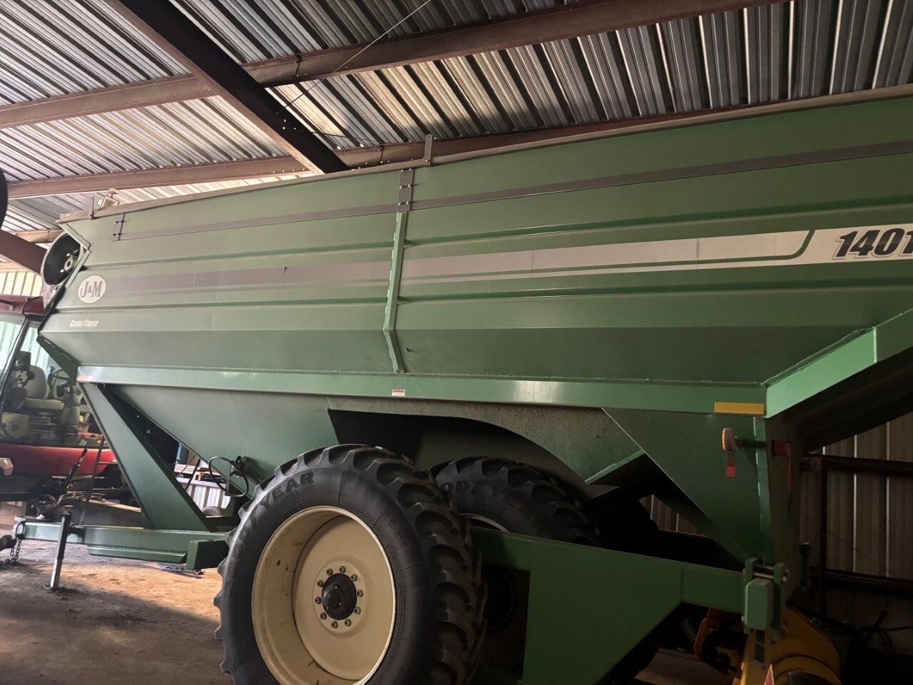 2013 J&M 1401-22T Grain Cart
