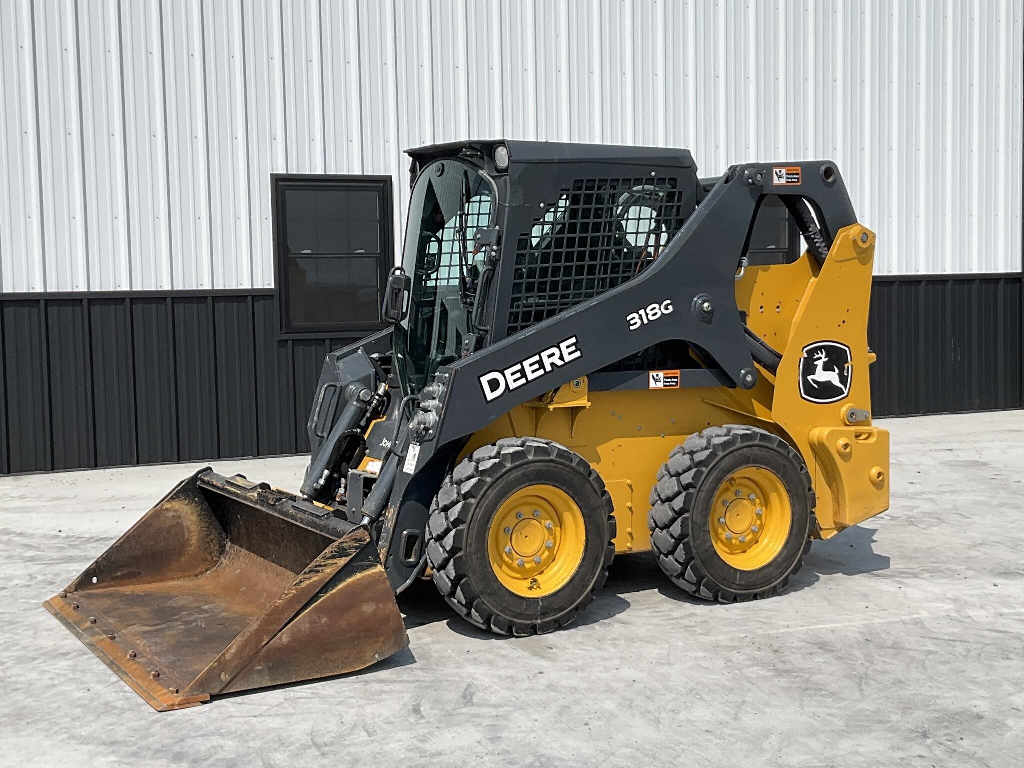 2022 Deere 318G Skid Steer