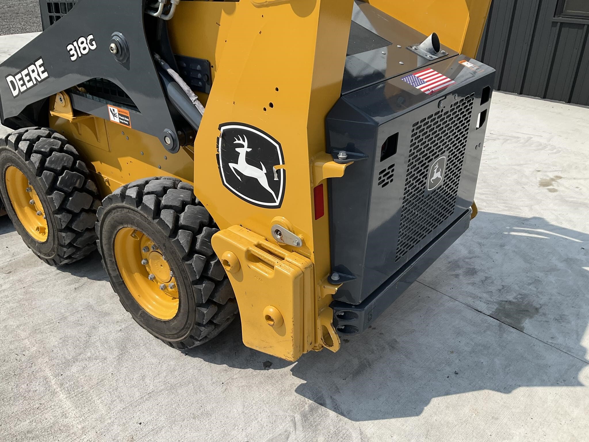 2022 Deere 318G Skid Steer