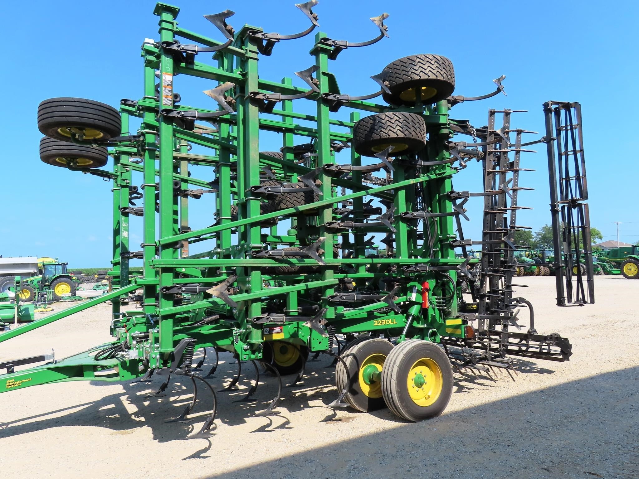 2022 John Deere 2230LL  38'6" Field Cultivator