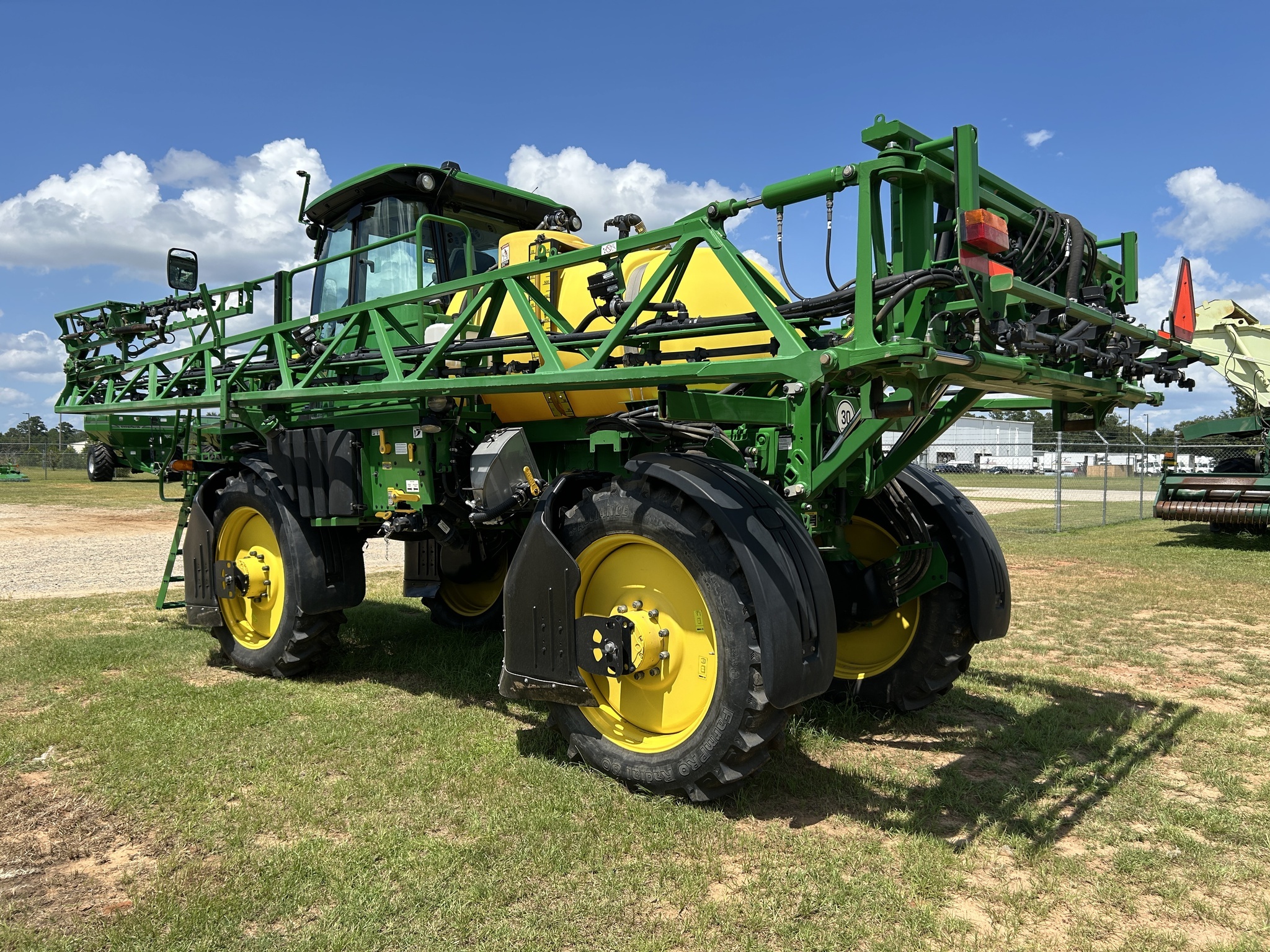 2024 John Deere R4023 Self-Propelled Sprayer