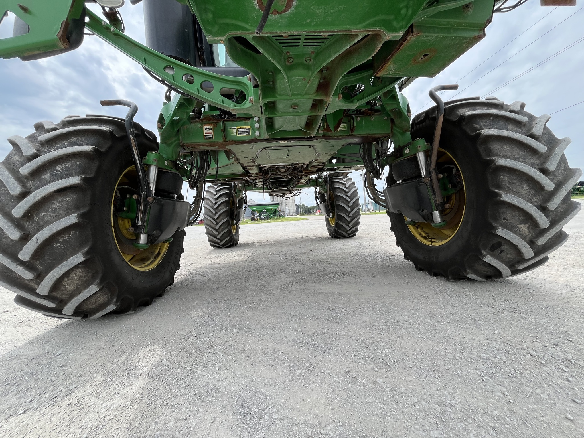 2019 John Deere R4038 Self-Propelled Sprayer