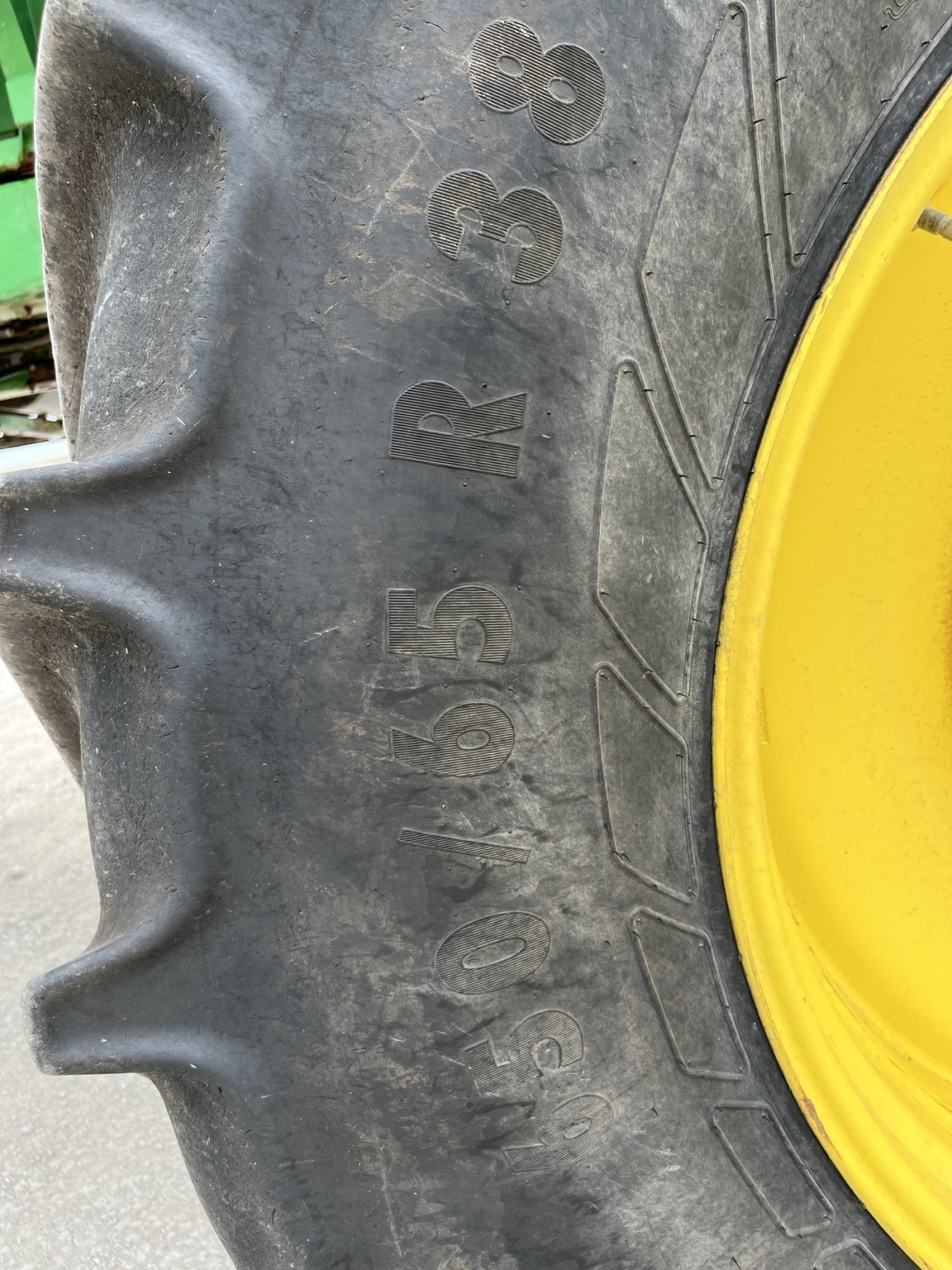 2019 John Deere R4038 Self-Propelled Sprayer