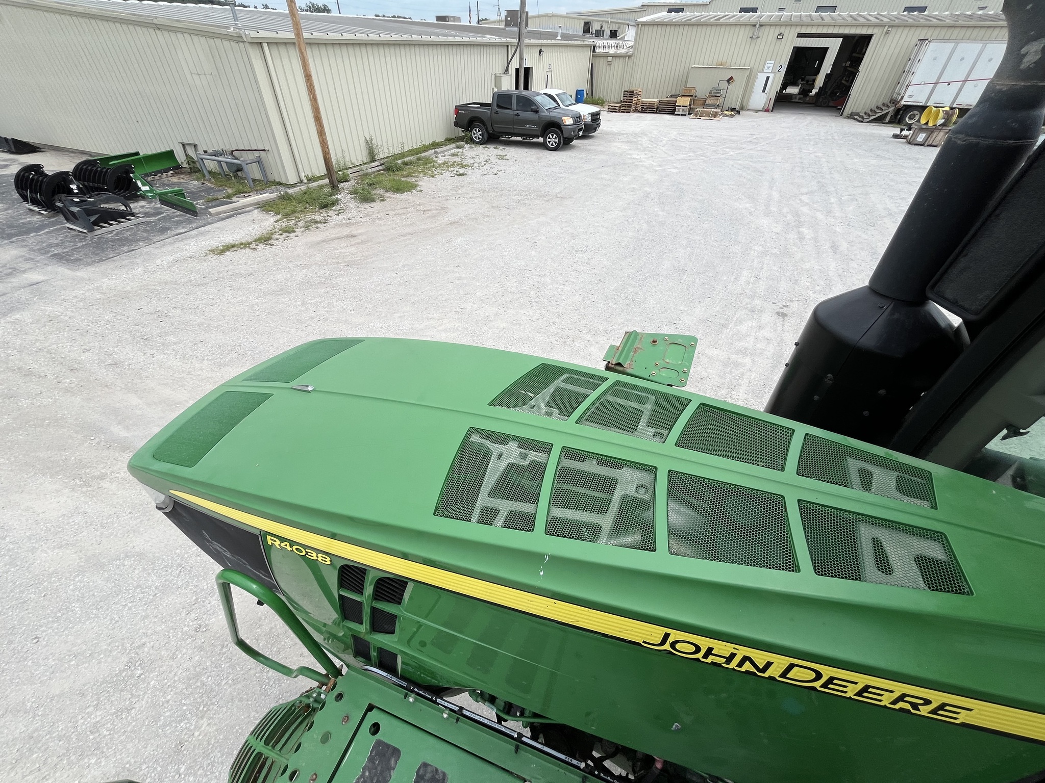 2019 John Deere R4038 Self-Propelled Sprayer