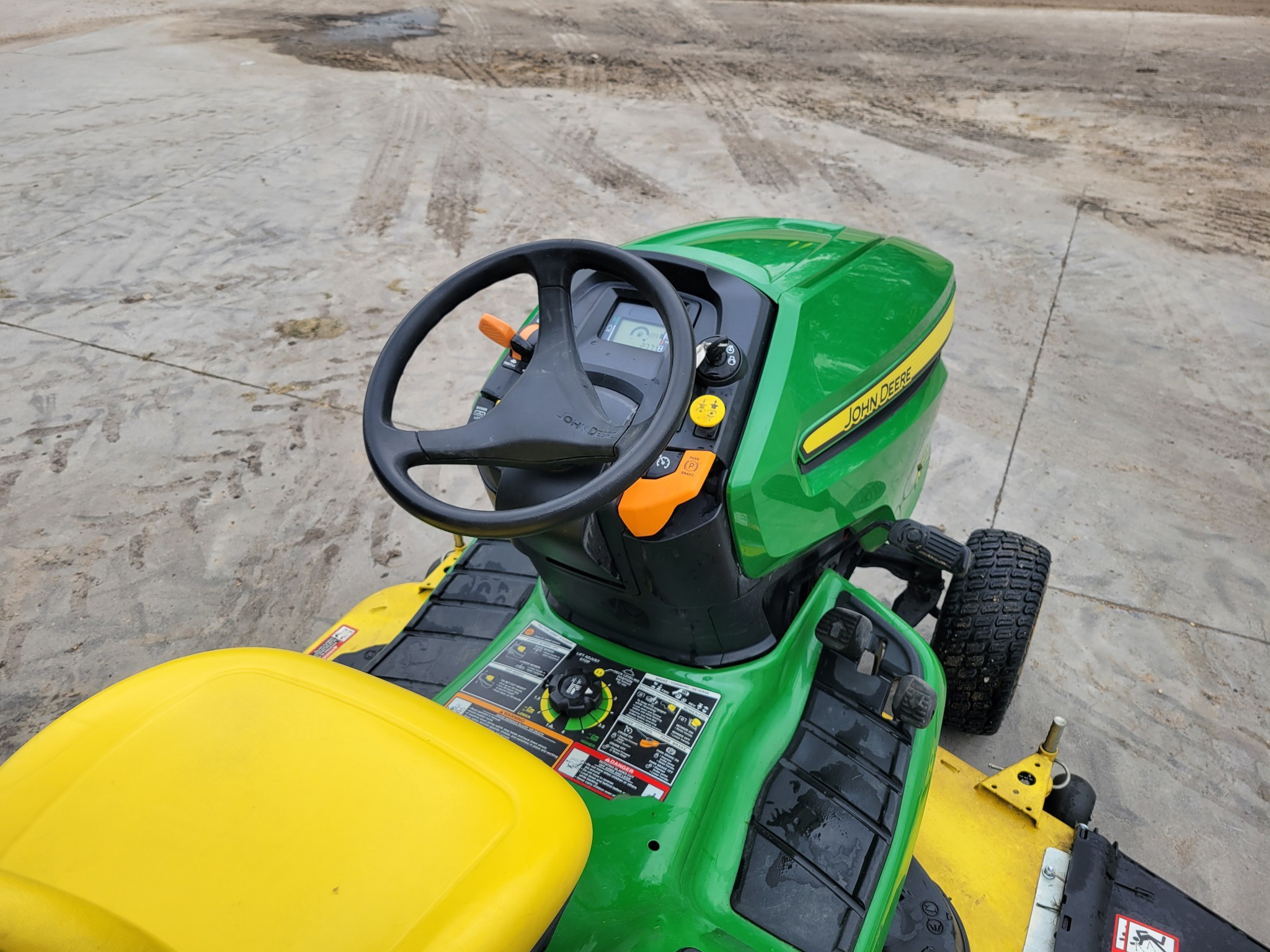 2020 John Deere X390 Lawn Mower
