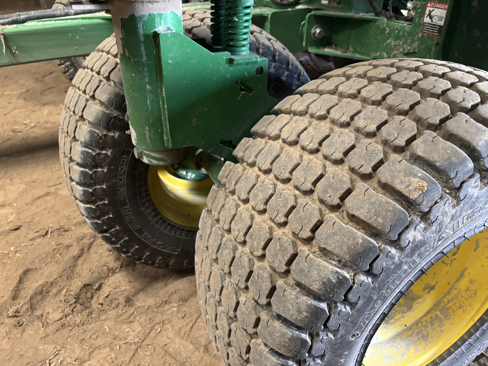2021 John Deere N530C Air Seeder
