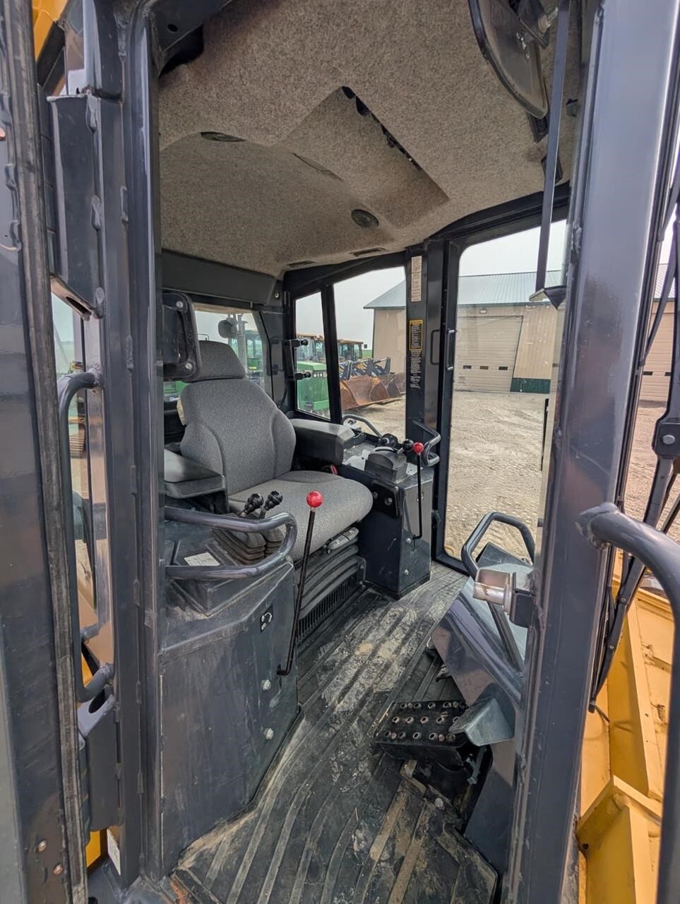 2020 Deere 655K Crawler