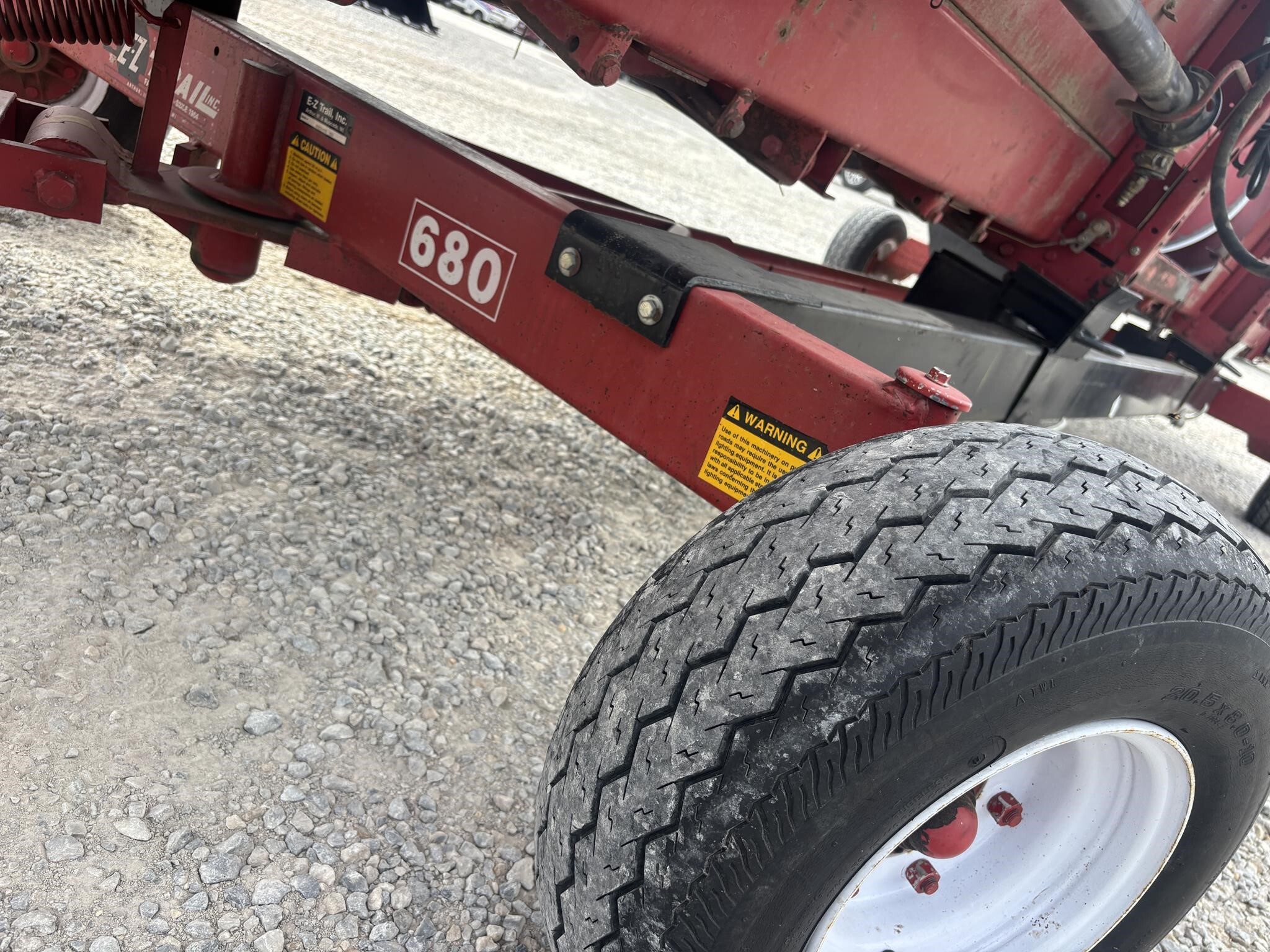  E-Z Trail 680 Header Trailer