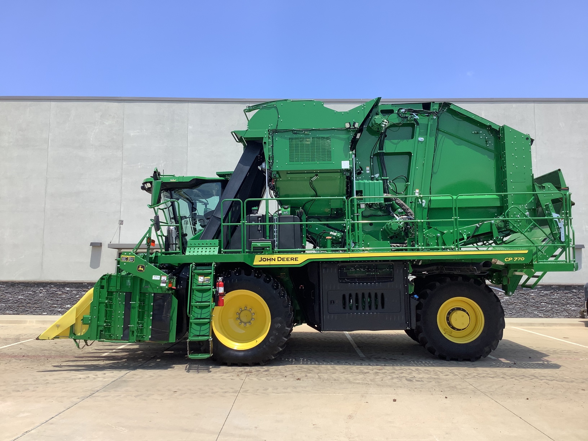 2023 John Deere CP770 Cotton Equipment