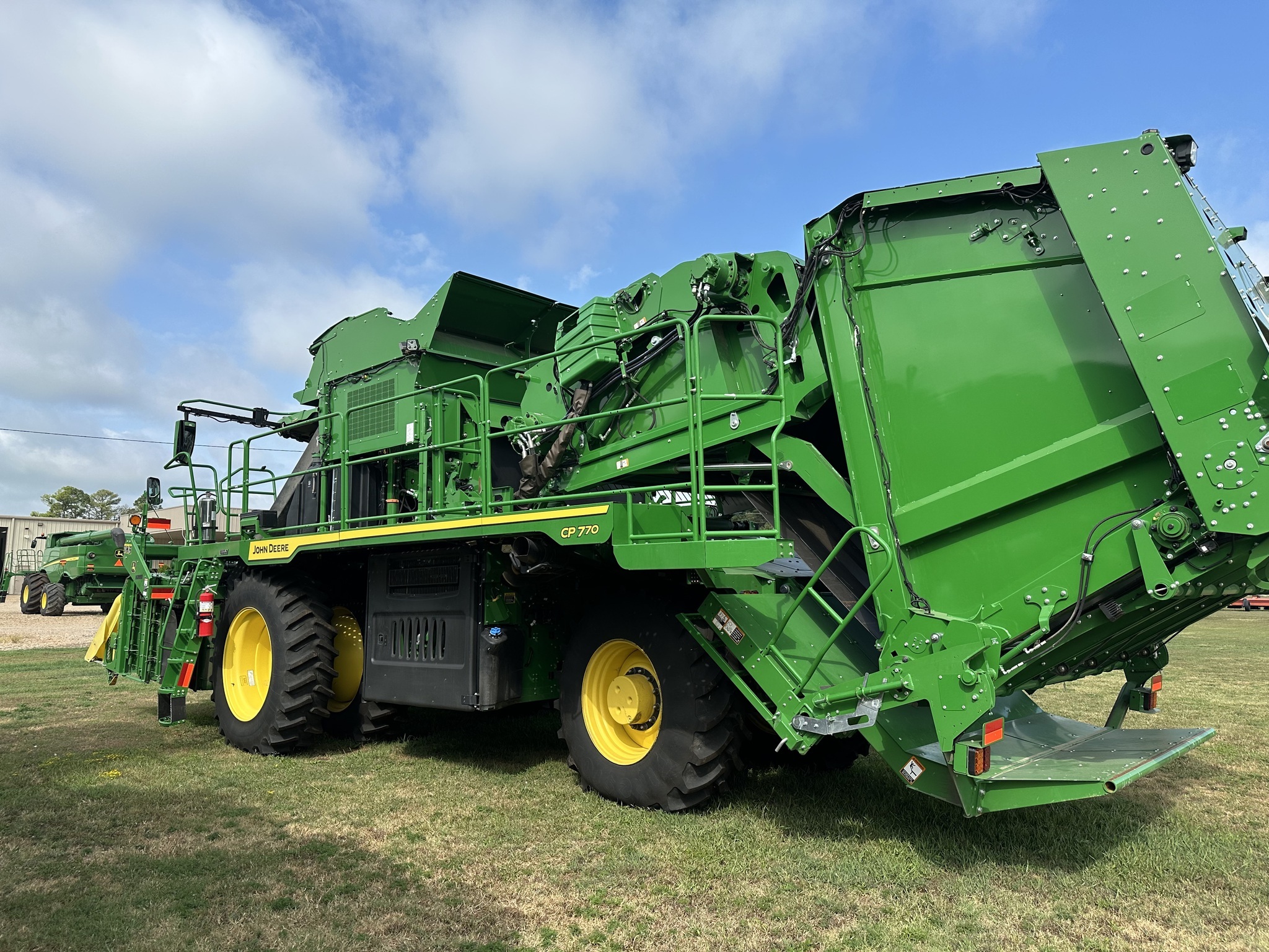 2024 John Deere CP770 Cotton Equipment