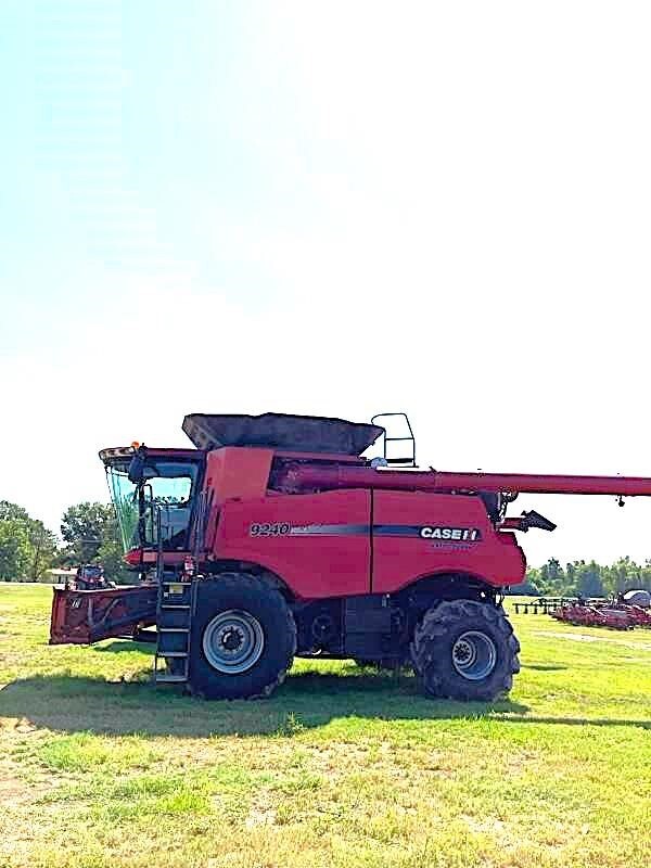 2015 Case IH 9240 Combine