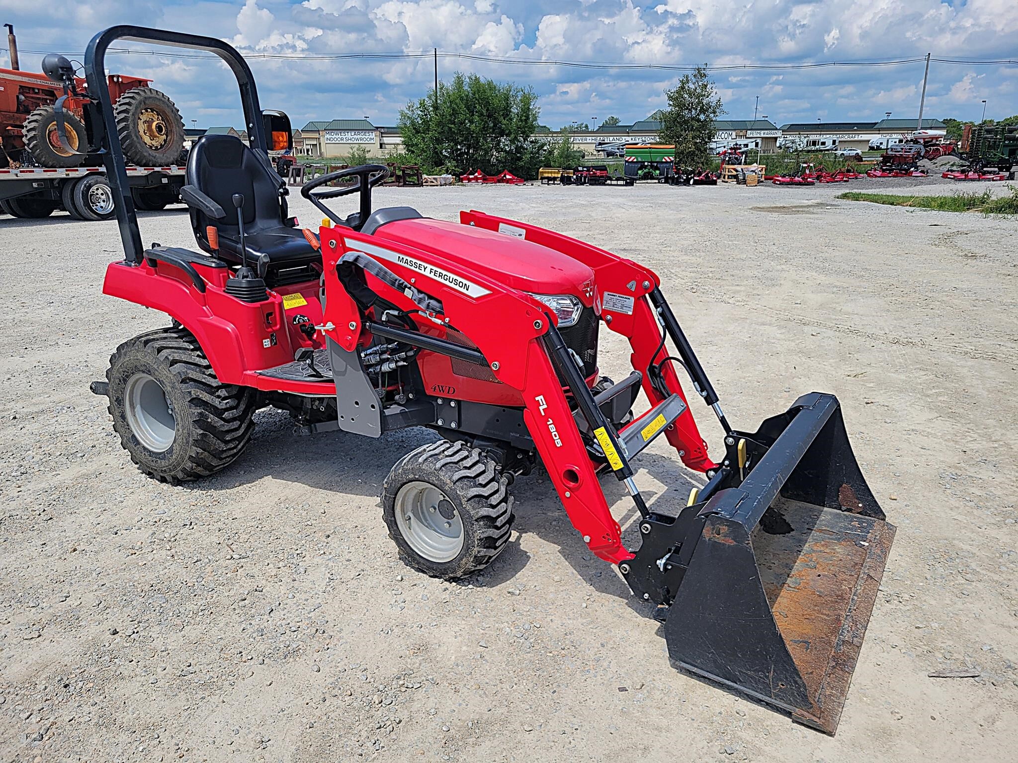 2020 Massey Ferguson GC1725M Tractor