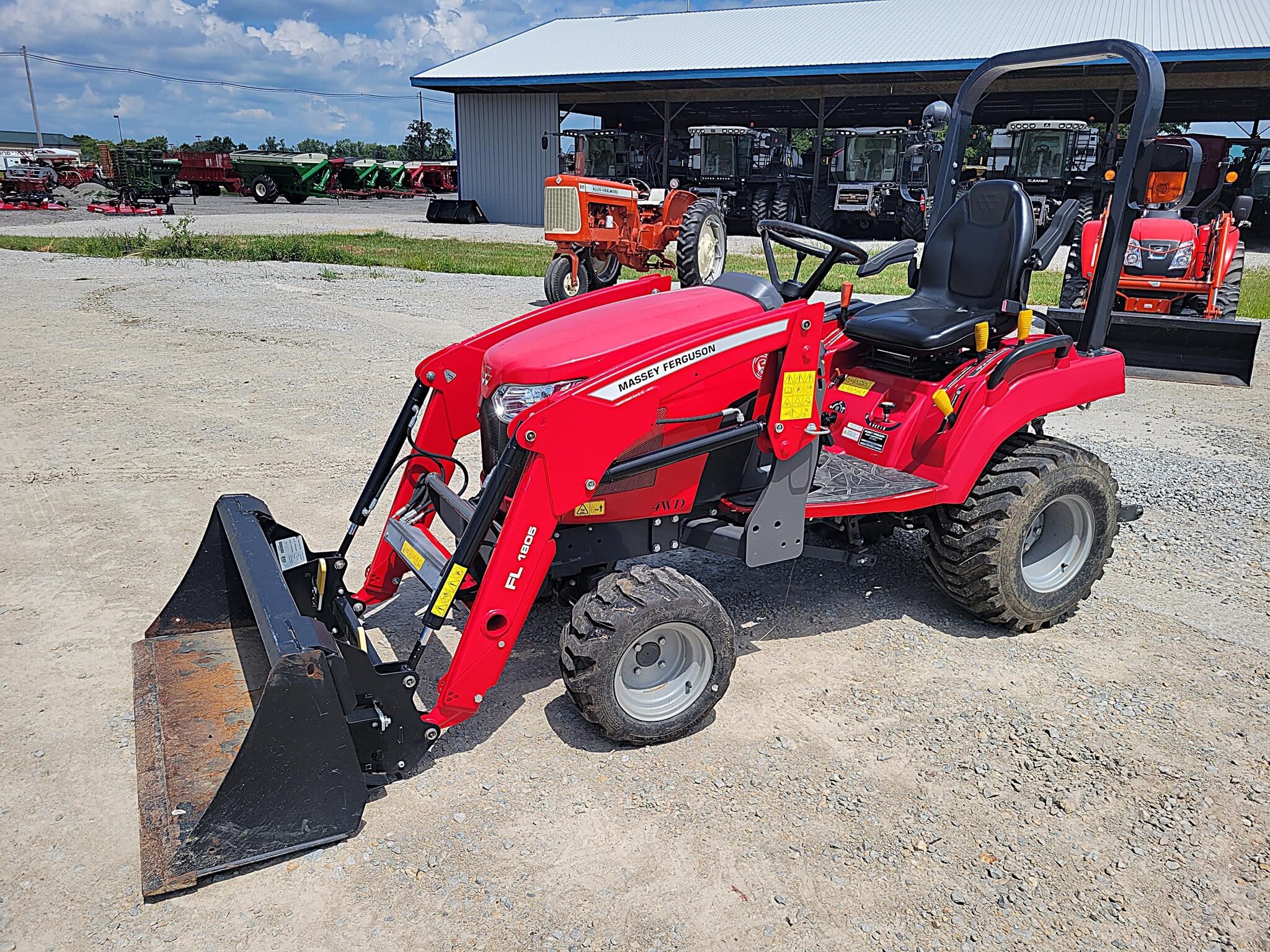 2020 Massey Ferguson GC1725M Tractor