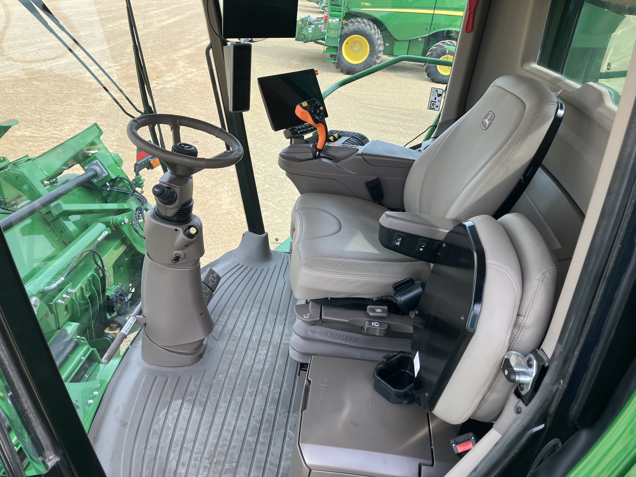 2024 John Deere S780 Combine