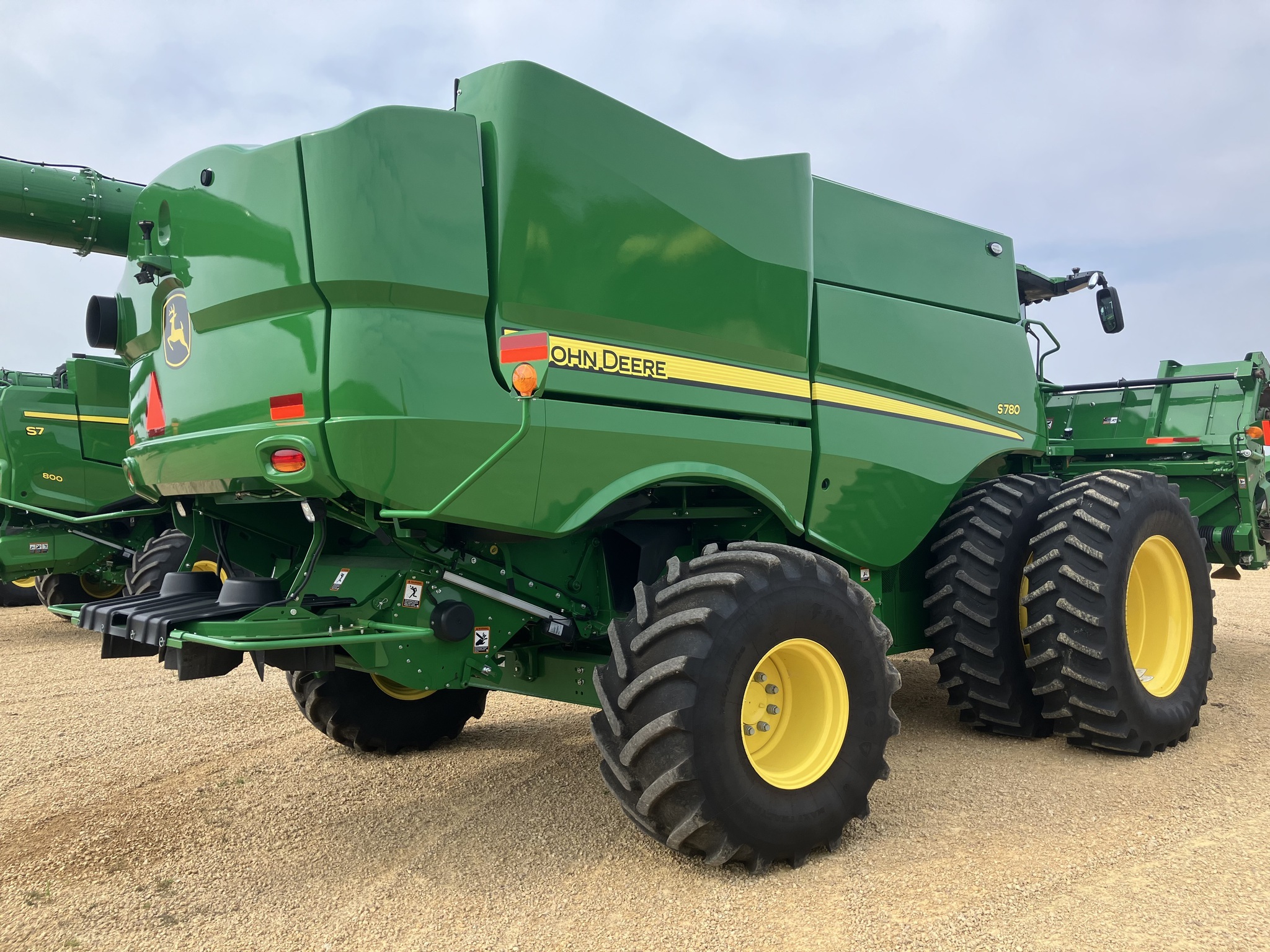 2024 John Deere S780 Combine