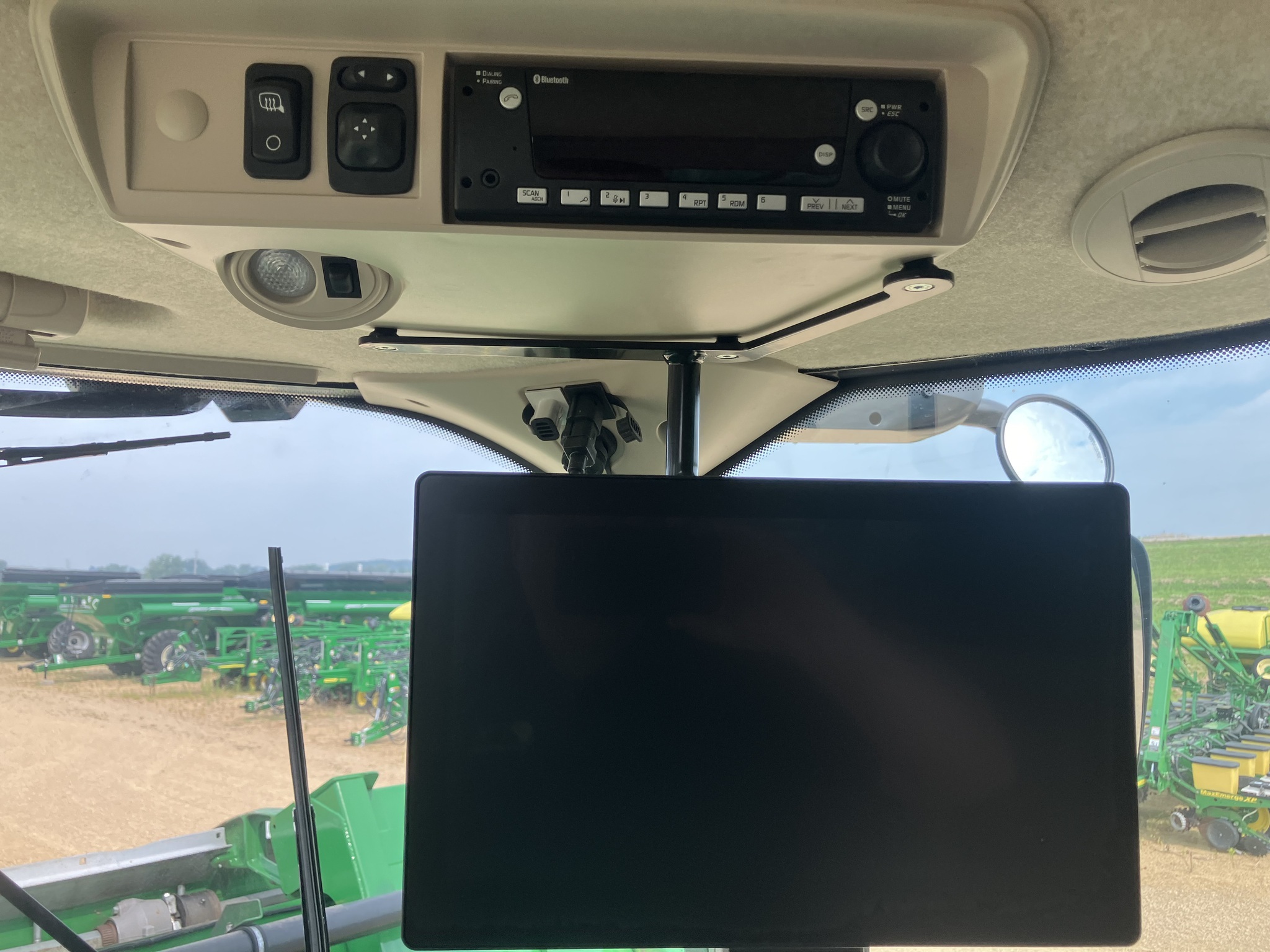 2024 John Deere S780 Combine