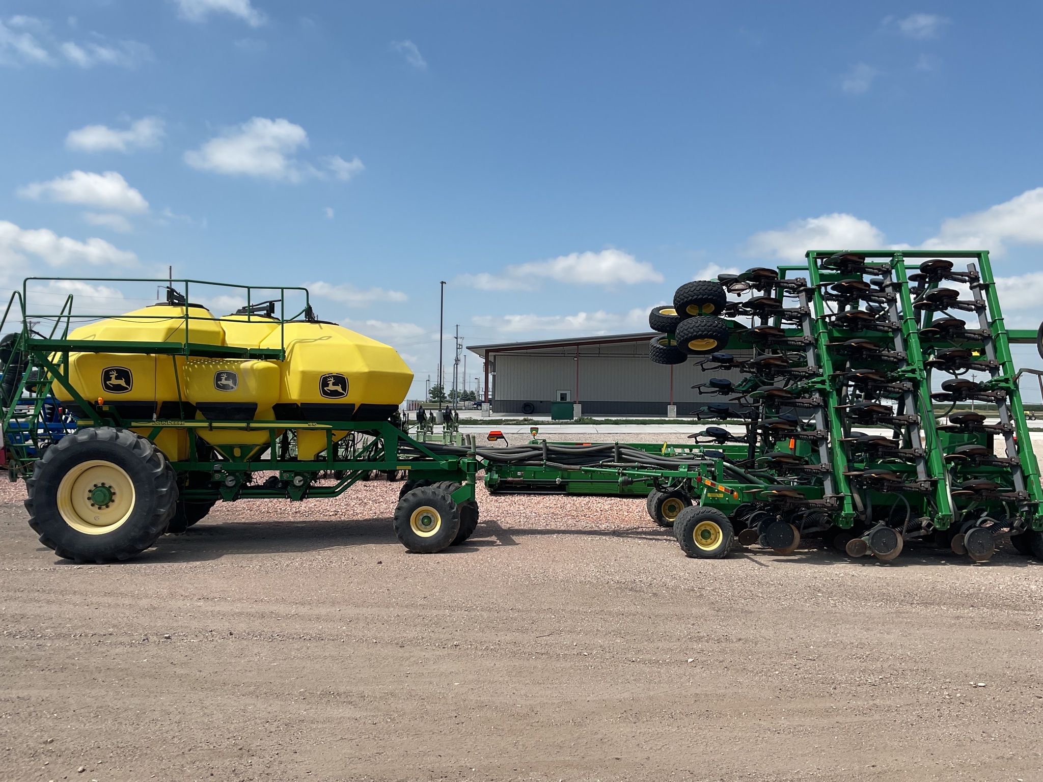 2007 John Deere 1895 Air Seeder