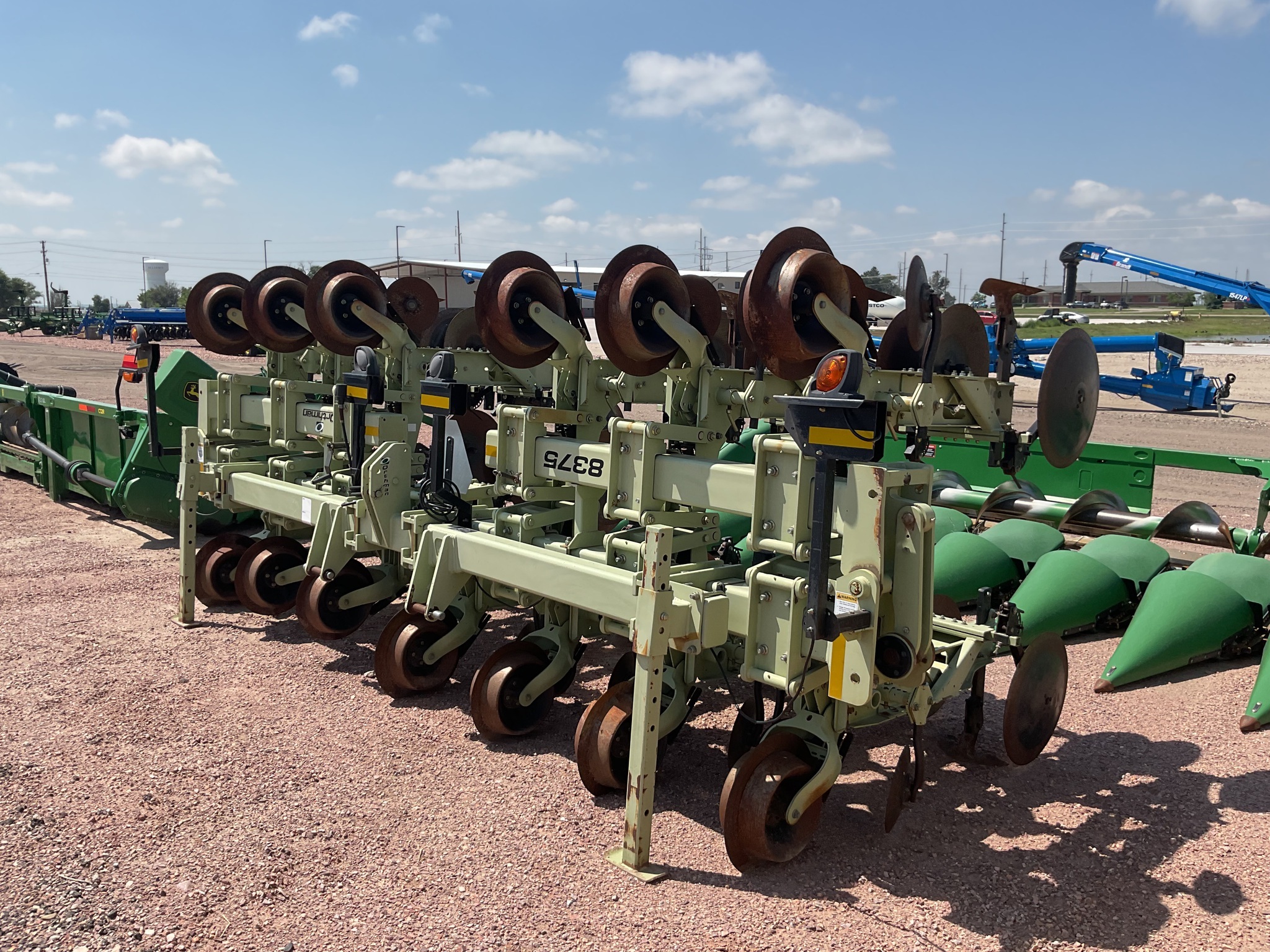 2011 Orthman 8375 Cultivator