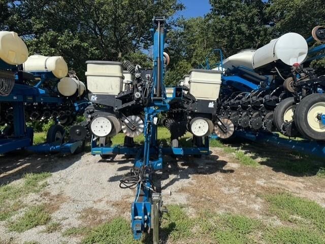 2005 Kinze 3500 Planter