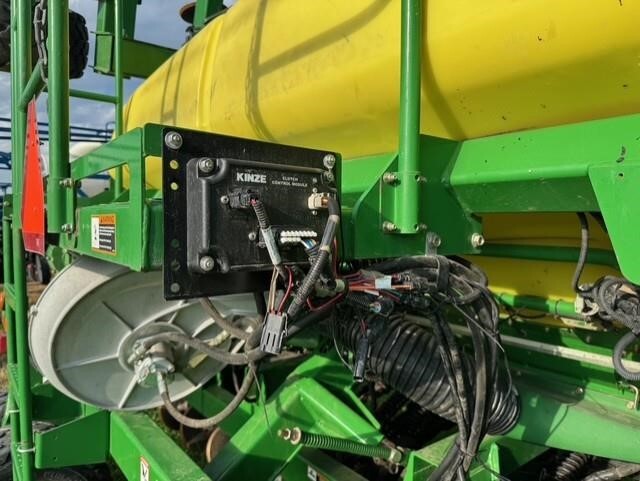 2006 John Deere 1990 Air Seeder