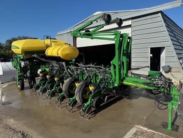 2018 John Deere 1775 Planter