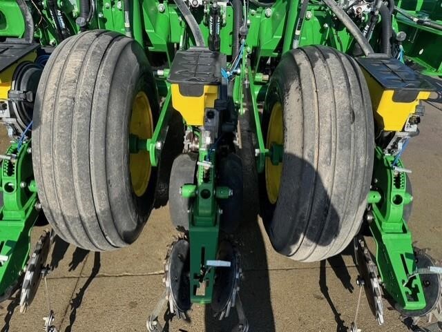 2018 John Deere 1775 Planter