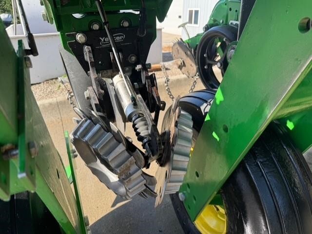 2018 John Deere 1775 Planter