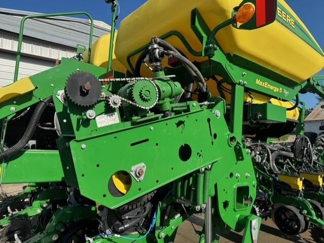2018 John Deere 1775 Planter